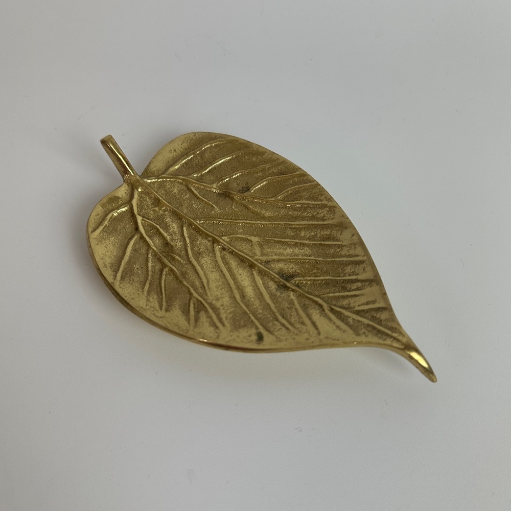 VTG Brass Mulberry Leaf Dish Trinket‎ Decor Tray